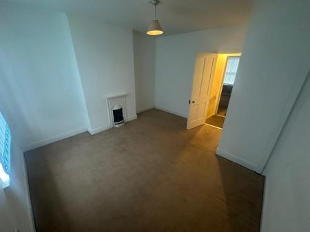 3 bedroom Terraced House to let in Station Street, Darlaston, WS10