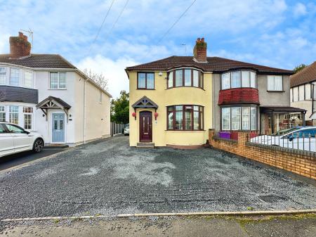 3 bedroom Semi-detached house for sale in Willow Avenue, Wednesfield, Wolverhampton, WV11