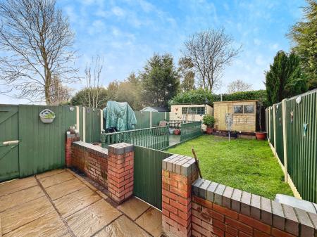 3 bedroom Semi-detached house for sale in Willow Avenue, Wednesfield, Wolverhampton, WV11