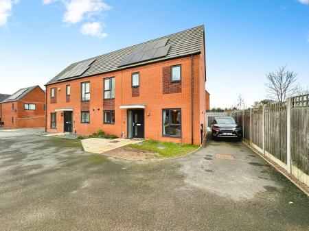 Comet Drive, Bushbury, Wolverhampton, WV10