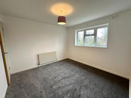 3 bedroom Semi-detached house to let in Eastney Crescent, Wolverhampton, WV8
