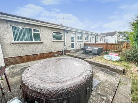 3 bedroom Semi-detached bungalow for sale in Addison Park, Lisburn, BT28