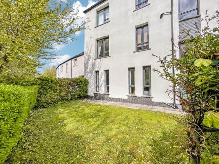 2 bedroom Flat for sale in Badgers Lane, Lisburn, BT28