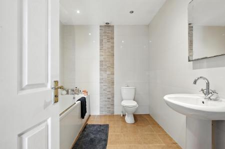 4 bedroom Semi-detached house for sale in Barleywood Mill, Derriaghy, BT28