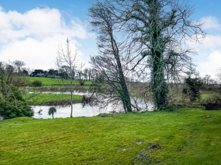 2 bedroom Apartment for sale in Beechfield Mews, Lisburn, BT28