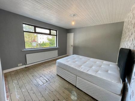 5 bedroom Detached house for sale in Beechill Grove, Derriaghy, BT28