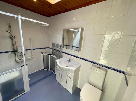 5 bedroom Detached house for sale in Beechill Grove, Derriaghy, BT28