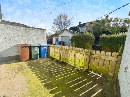 3 bedroom Terraced House for sale in Belvoir Crescent, Lisburn, BT28
