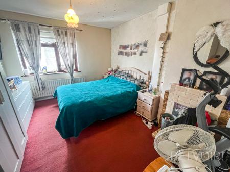 3 bedroom Terraced House for sale in Campbell Terrace, Lisburn, BT28