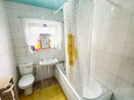 3 bedroom Terraced House for sale in Campbell Terrace, Lisburn, BT28