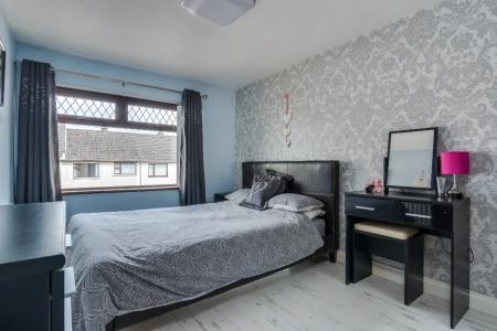 3 bedroom Terraced House for sale in Drumlough Gardens, Lisburn, BT28