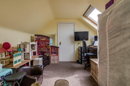 3 bedroom Terraced House for sale in Drumlough Gardens, Lisburn, BT28