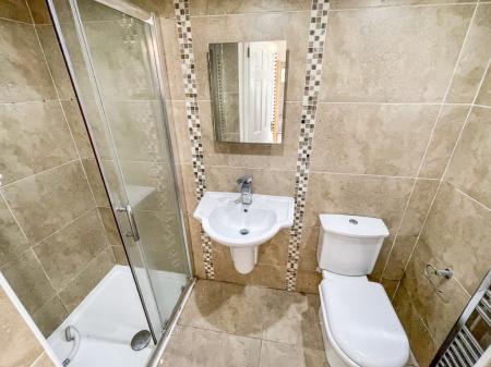 4 bedroom Detached house for sale in Drumlough Road, Hillsborough, BT26