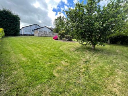 4 bedroom Detached house for sale in Drumlough Road, Hillsborough, BT26