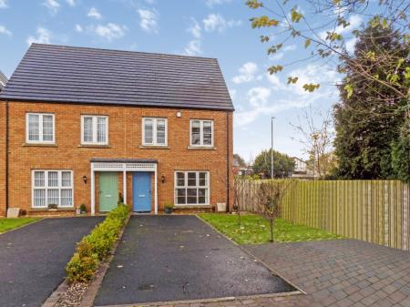 Eaton Court, Dunmurry, BT17