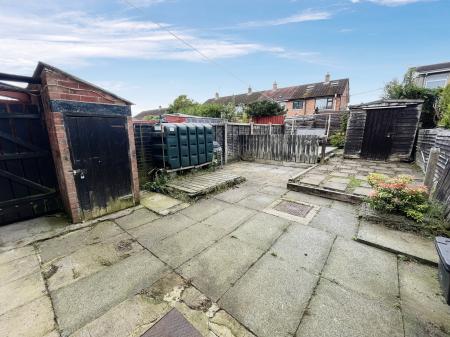 3 bedroom Terraced House for sale in Ferndell, Lisburn, BT27
