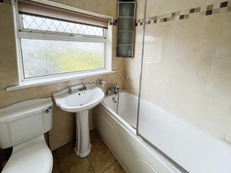 3 bedroom Terraced House for sale in Ferndell, Lisburn, BT27