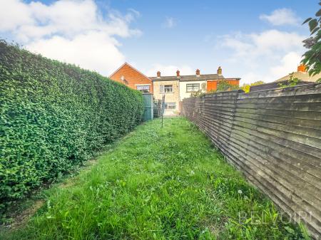 2 bedroom Terraced House for sale in Hillsborough Old Road, Lisburn, BT27