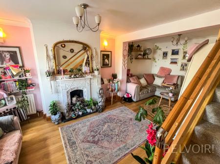 2 bedroom Terraced House for sale in Hillsborough Old Road, Lisburn, BT27