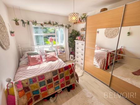 2 bedroom Terraced House for sale in Hillsborough Old Road, Lisburn, BT27