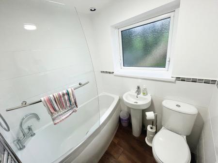 2 bedroom End of terrace house for sale in Hillview Avenue, Lambeg, BT27