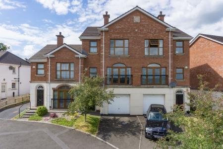 Linen Green, Lisburn, BT28