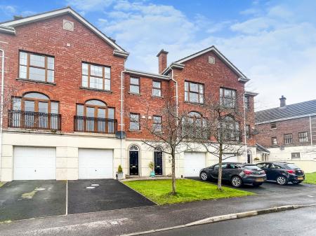 Linen Green, Lisburn, BT28