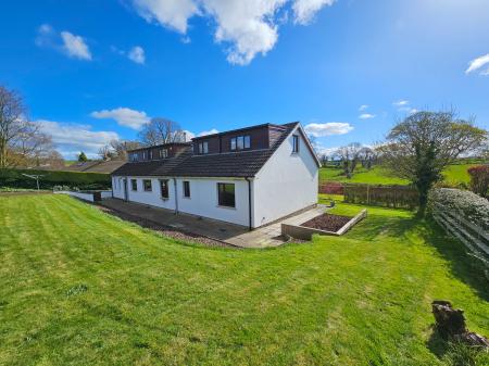 5 bedroom Detached house for sale in Monument Park, Hillsborough, BT26