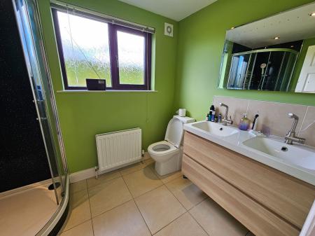 5 bedroom Detached house for sale in Monument Park, Hillsborough, BT26