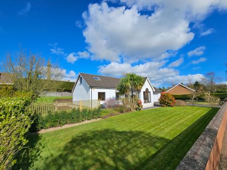 5 bedroom Detached house for sale in Monument Park, Hillsborough, BT26