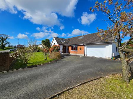 5 bedroom Detached house for sale in Monument Park, Hillsborough, BT26