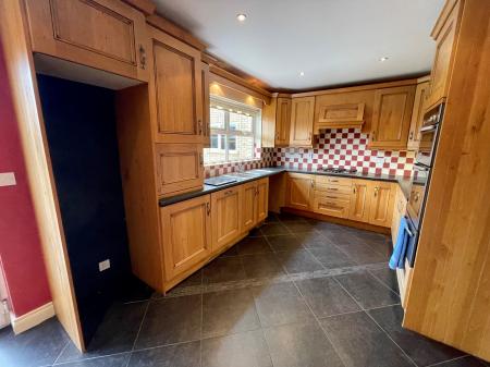4 bedroom Detached house for sale in Mornington Avenue, Lisburn, BT28