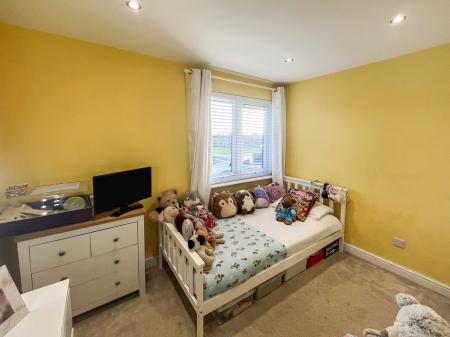 3 bedroom Terraced House for sale in Parkview, Lisburn, BT27