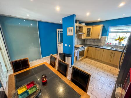 3 bedroom Town house for sale in Railway Cottages, Lambeg, BT27