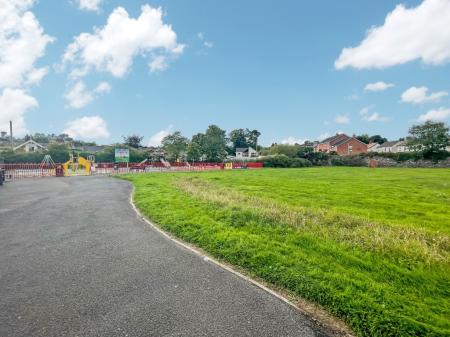 2 bedroom Terraced House for sale in Railway View, Lambeg, BT27