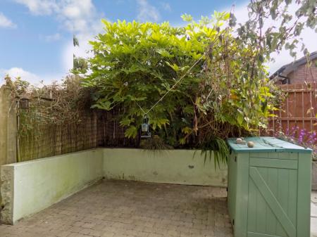 2 bedroom Terraced House for sale in Railway View, Lambeg, BT27