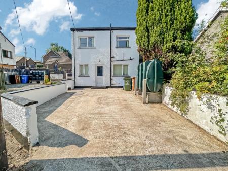 3 bedroom End of terrace house for sale in River Road, Lambeg, BT27