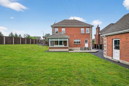4 bedroom Detached house for sale in Rivergate Lane, Lisburn, BT27