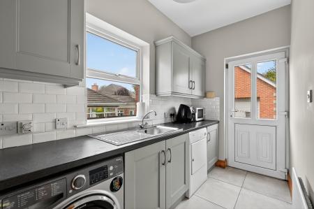 4 bedroom Detached house for sale in Rivergate Lane, Lisburn, BT27