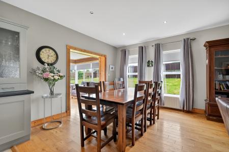 4 bedroom Detached house for sale in Rivergate Lane, Lisburn, BT27