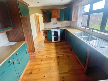 4 bedroom Detached house for sale in The Beeches Manor, Stoneyford, BT28