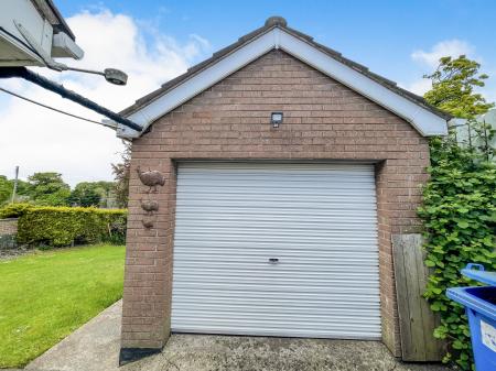 4 bedroom Semi-detached bungalow for sale in The Grange, Glenavy, BT29