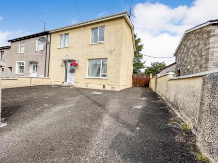 Tirowen Drive, Lisburn, BT28
