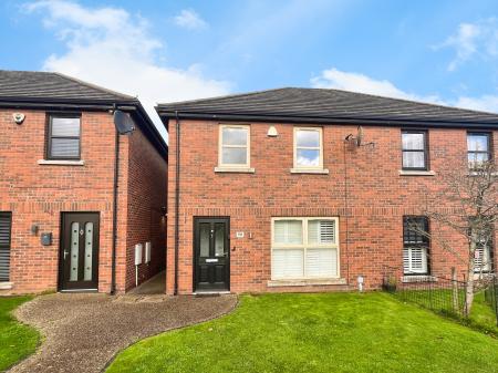 Lady Wallace Gardens, Lisburn, BT28