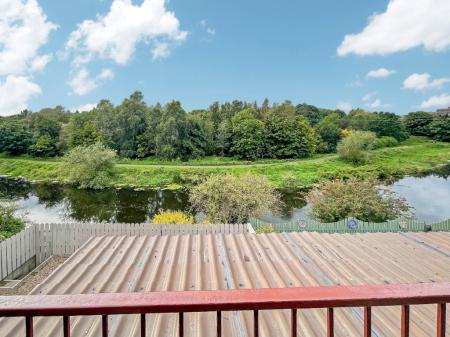 2 bedroom Flat to let in Edgewater, Lisburn, BT27