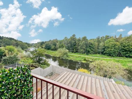 2 bedroom Flat to let in Edgewater, Lisburn, BT27