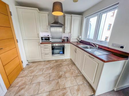 2 bedroom Apartment for sale in Hillsborough Road Mews, Lisburn, BT28