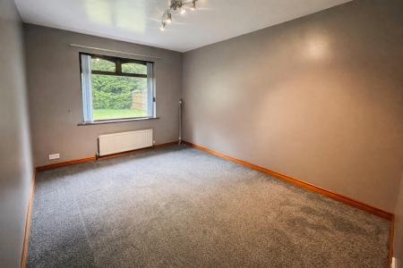 4 bedroom Bungalow to let in Lough Road, Lisburn, BT28