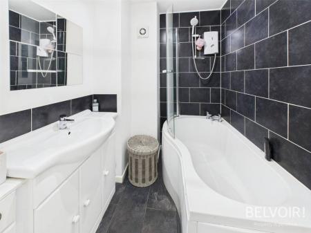 2 bedroom Flat for sale in Meade Close, Prescot, L35