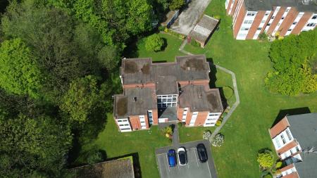 2 bedroom Flat for sale in Meade Close, Prescot, L35